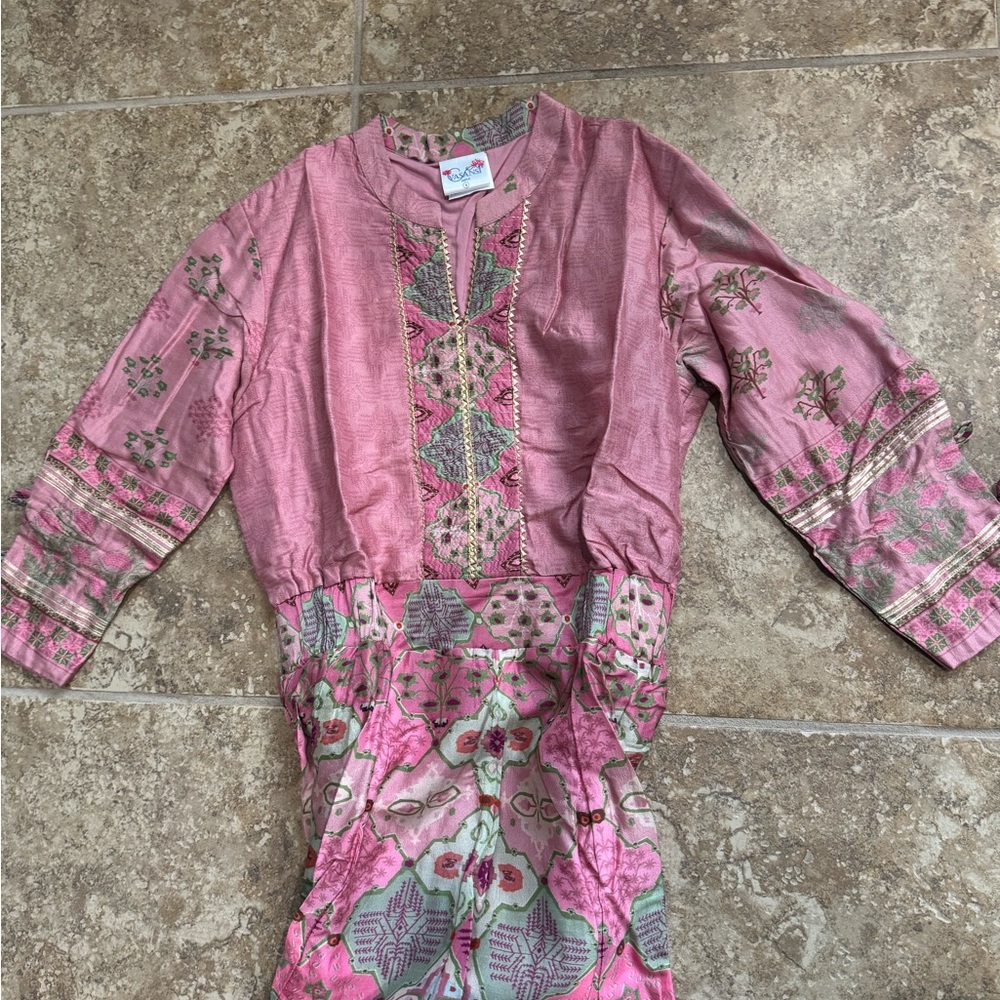 Vasansi Pink and Green Patterned Long Sleeve Dress